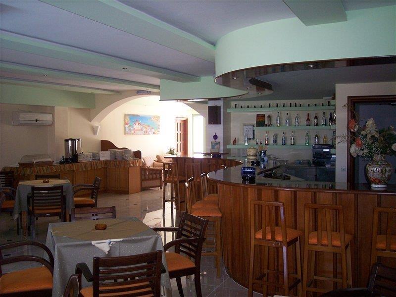 Alex (Adults Only) Hotel Karpathos Bagian luar foto